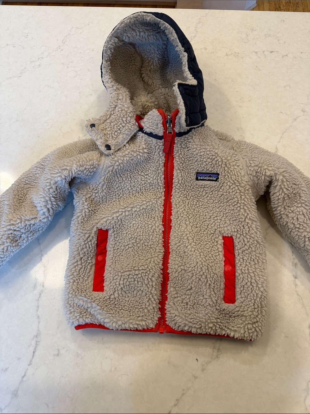 PATAGONIA REVERSIBLE TRIBBLES HOODY Jacket Size 4T - Picture 7 of 9